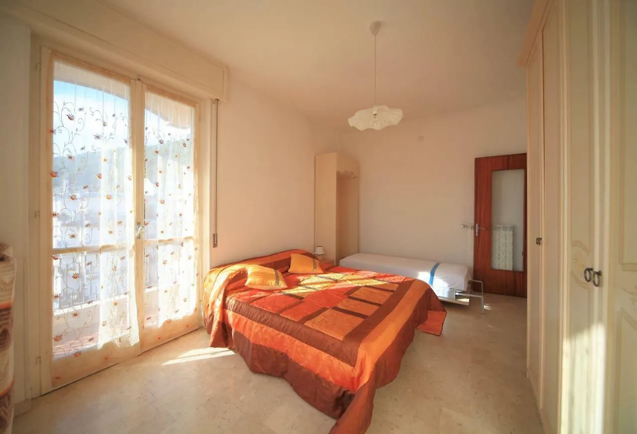Miramare Apartment Borghetto Santo Spirito Italy